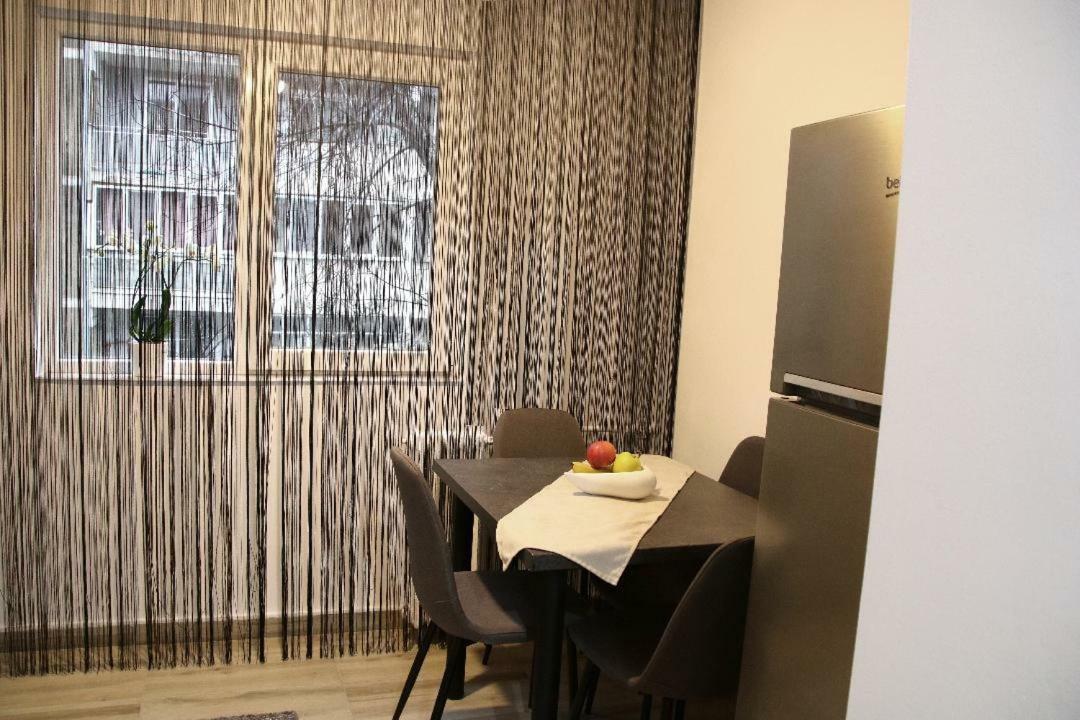 Tania Apartament Oradea Exteriör bild
