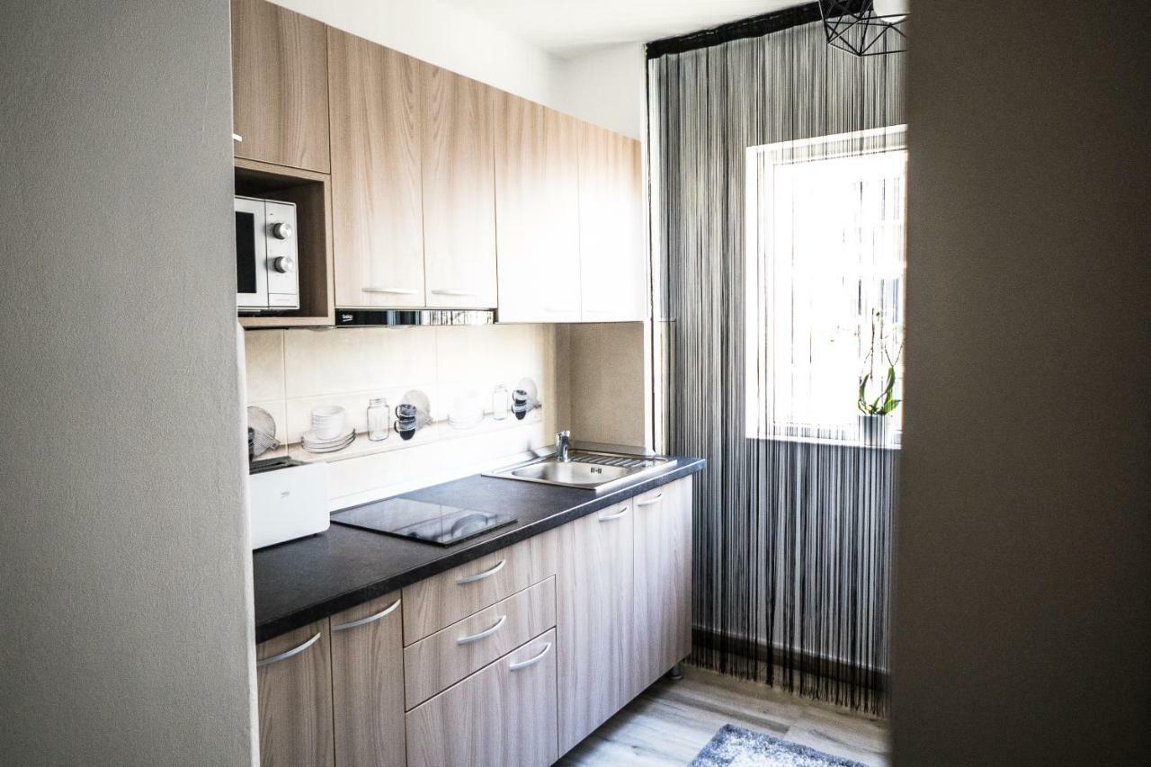 Tania Apartament Oradea Exteriör bild