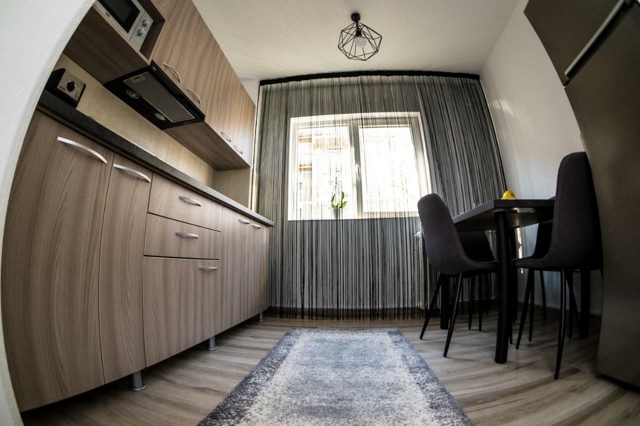 Tania Apartament Oradea Exteriör bild